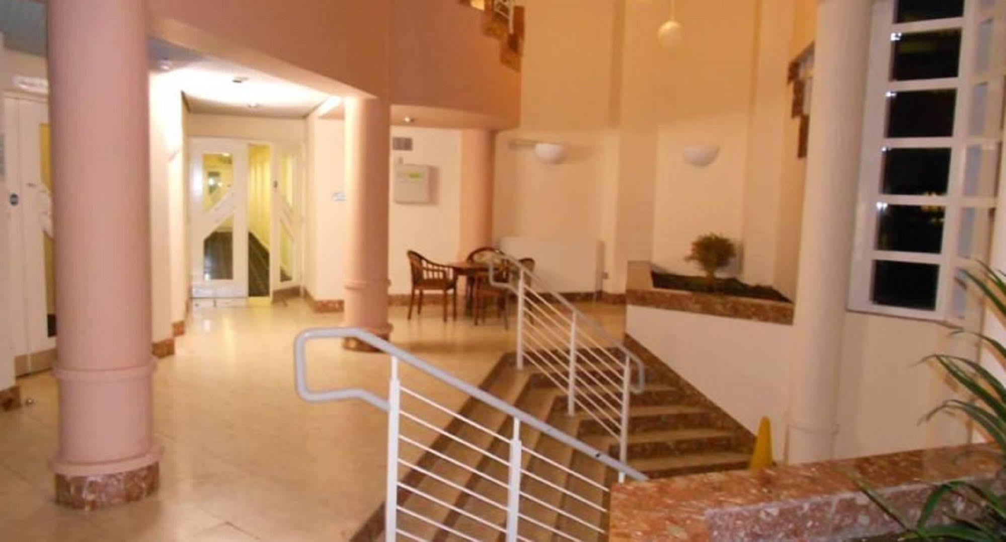 Adamton Country House Hotel Prestwick Buitenkant foto