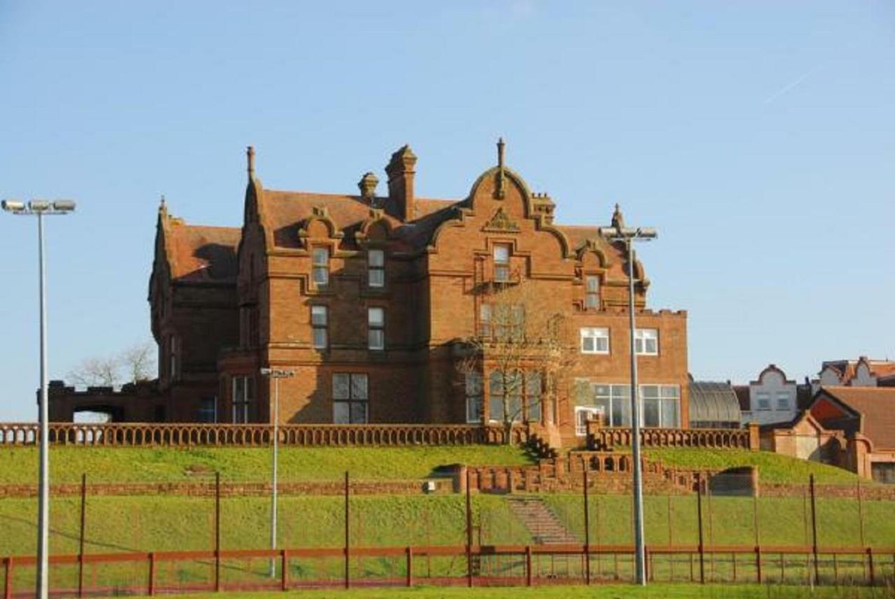 Adamton Country House Hotel Prestwick Buitenkant foto